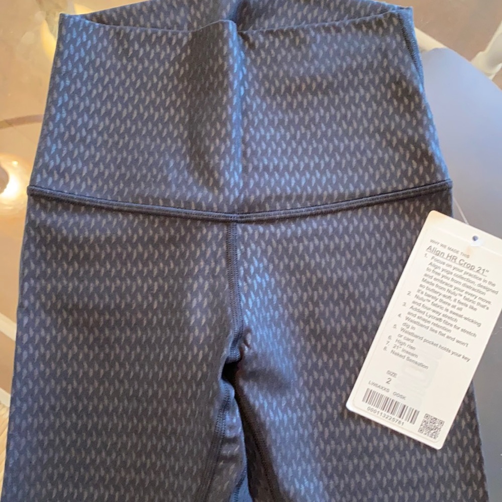 Lululemon Align HR Crop 21” size 2